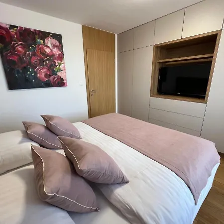 Downtown Darinka Apartment Poprad