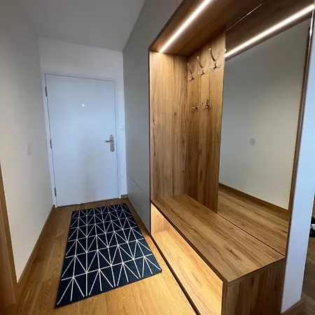 Downtown Darinka Apartment Poprad